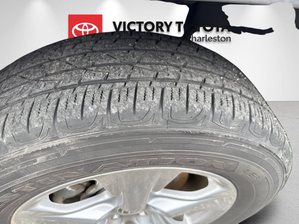 Used 2025 Toyota RAV4 XLE image 5