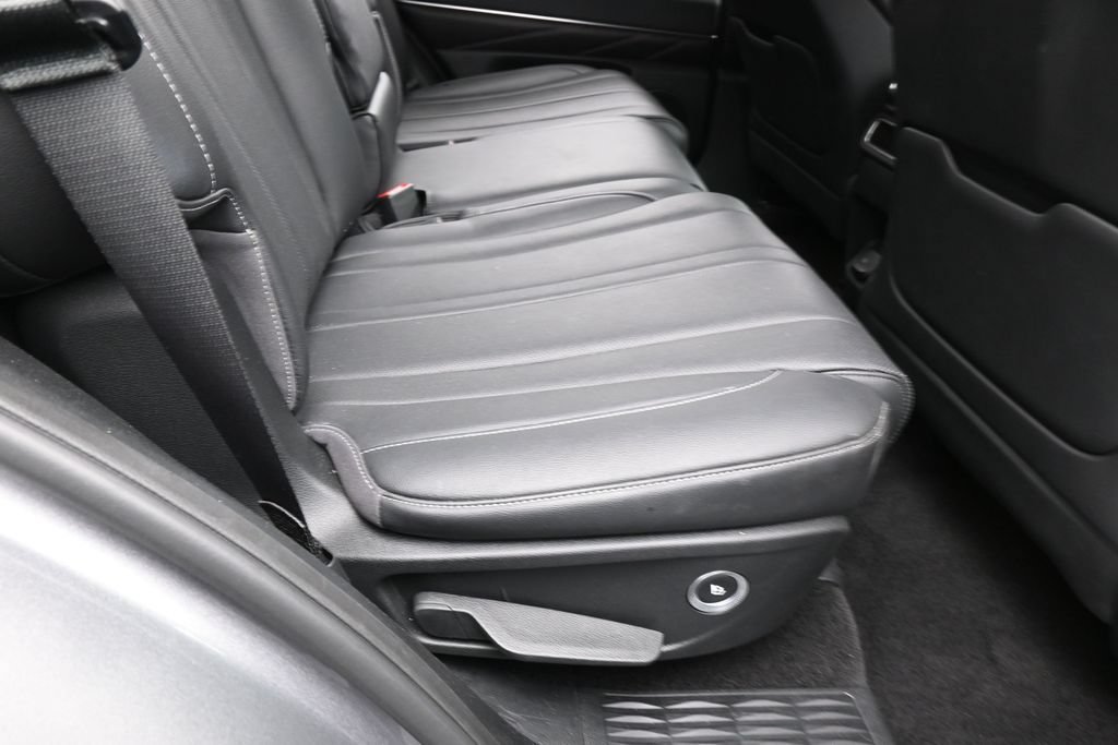 Used 2025 Genesis GV80 2.5T Standard AWD/4WD image 45