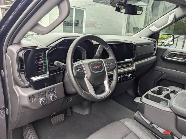 Used 2024 GMC Sierra 1500 Elevation AWD/4WD image 10