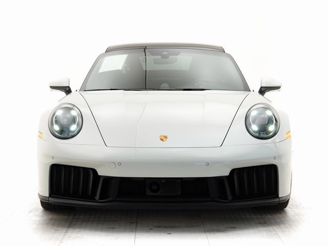 Used 2025 Porsche 911 Carrera 4 GTS image 33