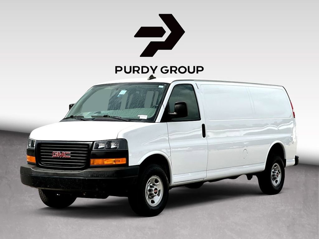 Used 2022 GMC Savana 3500 Extended w/ Driver Convenience Package RWD image 4