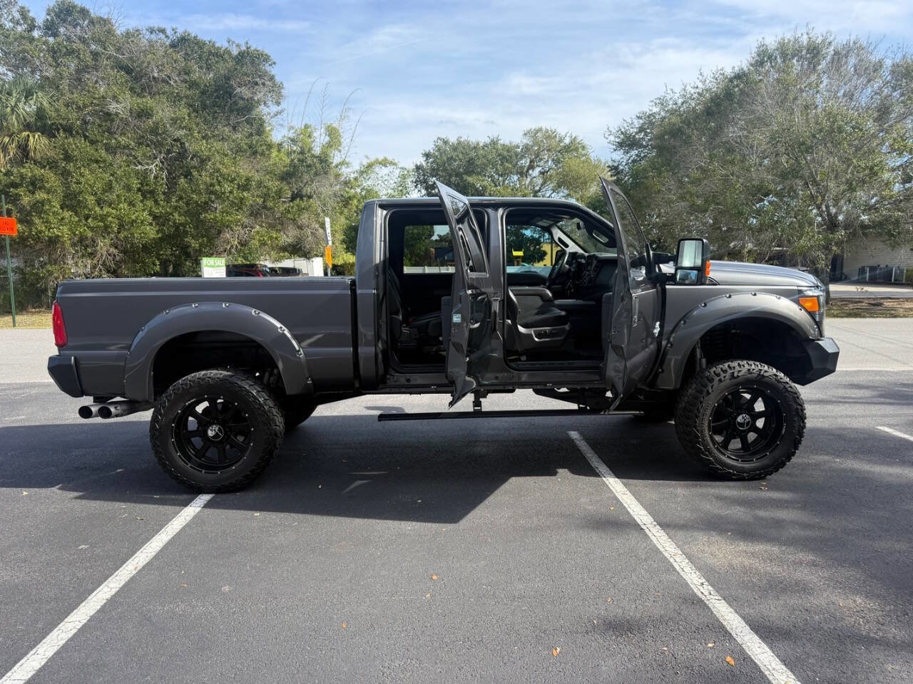 Used 2016 Ford F250 Lariat w/ Lariat Ultimate Package image 9