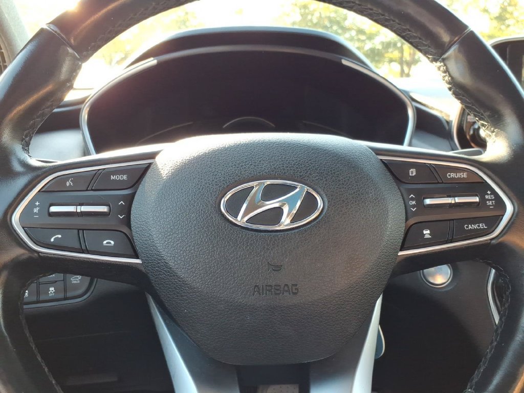 Used 2020 Hyundai Santa Fe Limited AWD/4WD image 25
