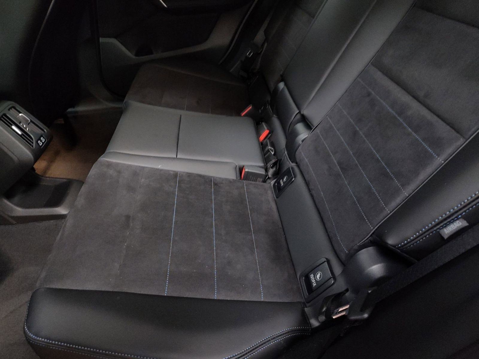 Certified 2025 BMW X1 M35i w/ Premium Package image 23