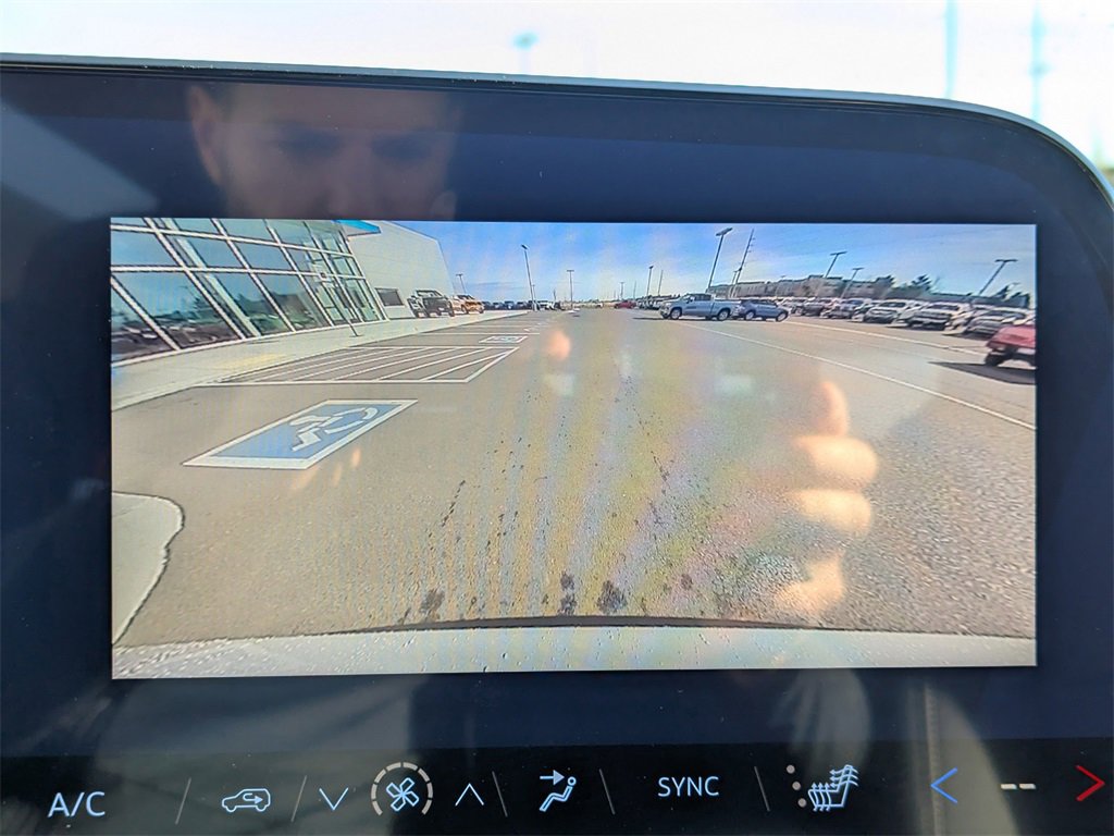 New 2026 Chevrolet Traverse LT w/ LPO, Floor Liner Package image 22