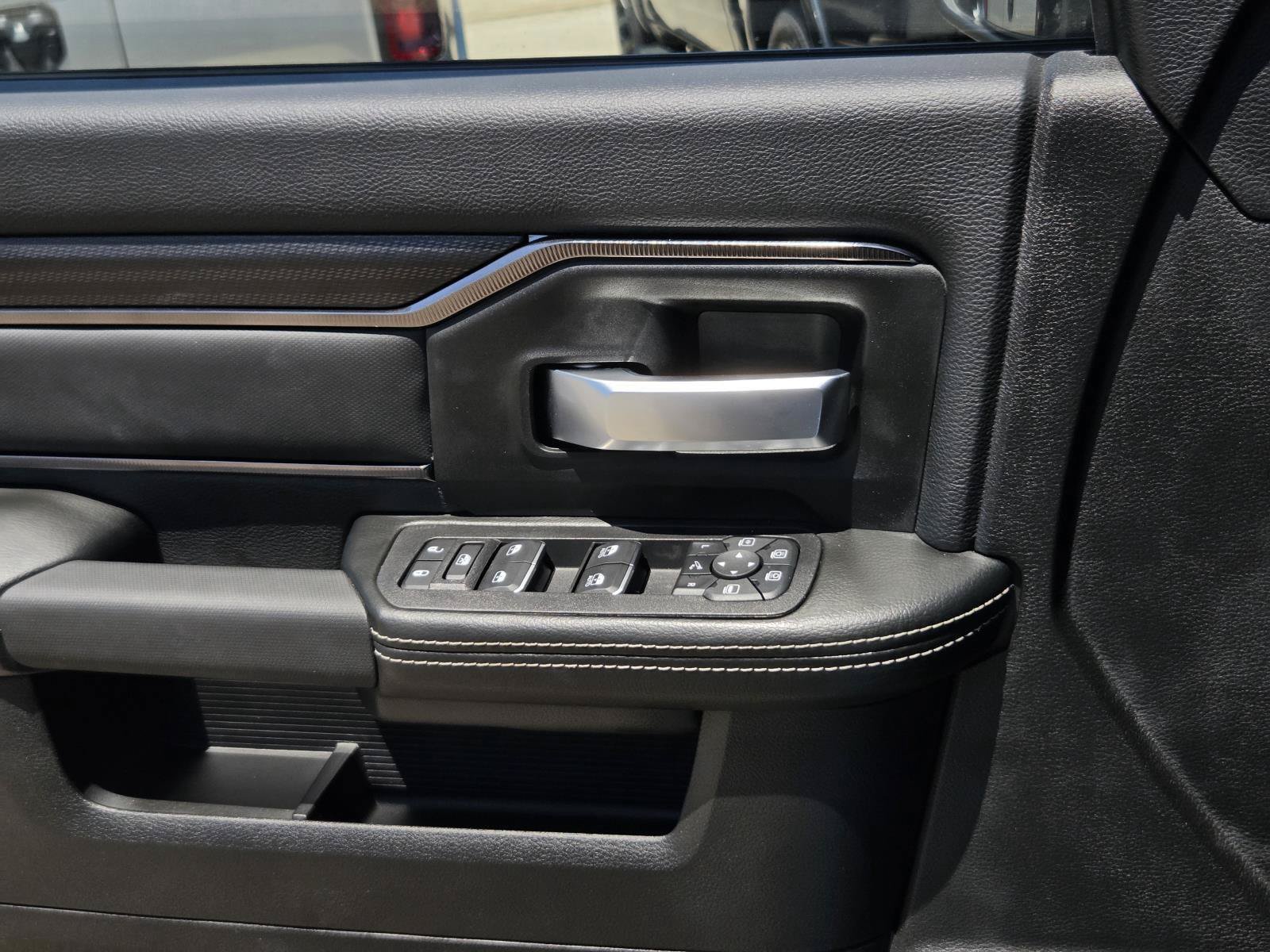 Used 2025 RAM 2500 Rebel AWD/4WD image 27