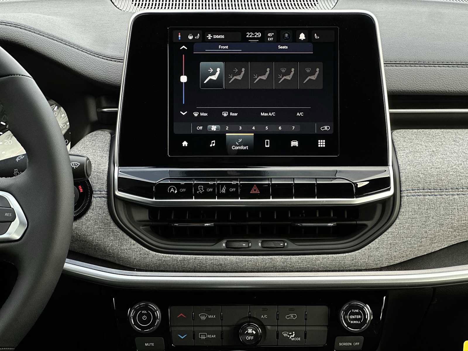 New 2026 Jeep Compass Latitude image 16