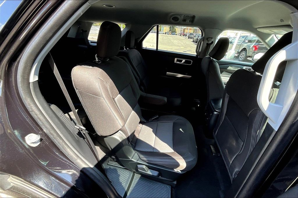 Certified 2023 Ford Explorer XLT w/ Class IV Trailer Tow Package image 25