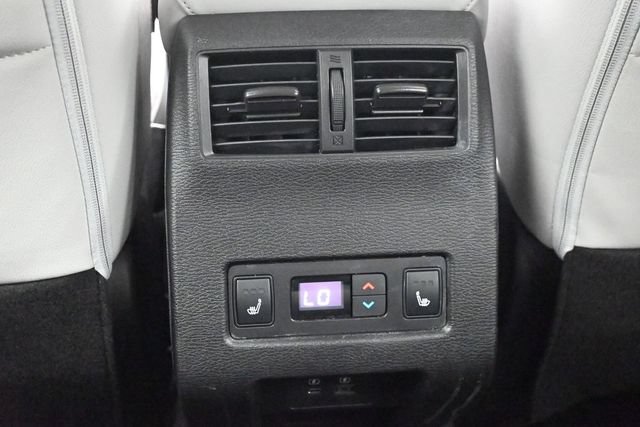 Used 2024 Mitsubishi Outlander SEL Black Edition FWD image 13