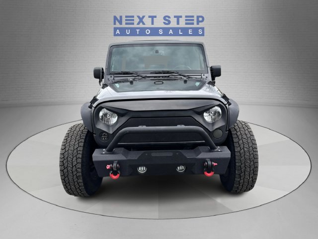 Used 2018 Jeep Wrangler Unlimited Sport S AWD/4WD image 2