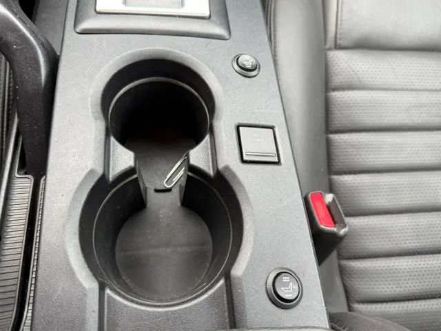 Used 2009 Ford Mustang Premium RWD image 33