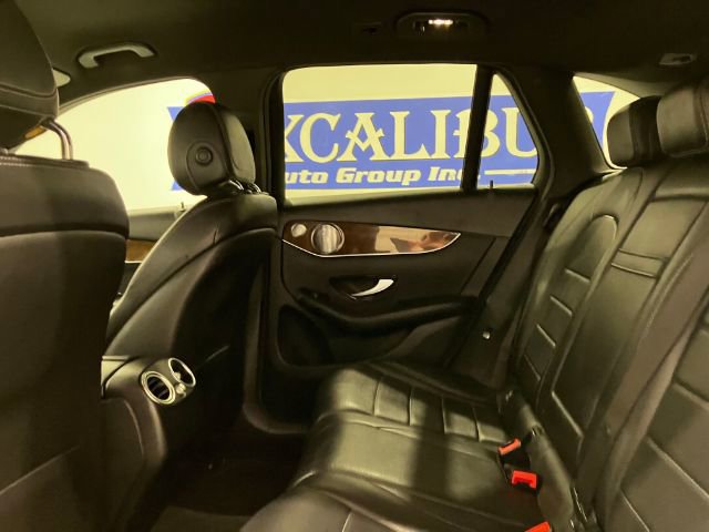 Used 2017 Mercedes-Benz GLC 300 4MATIC image 33