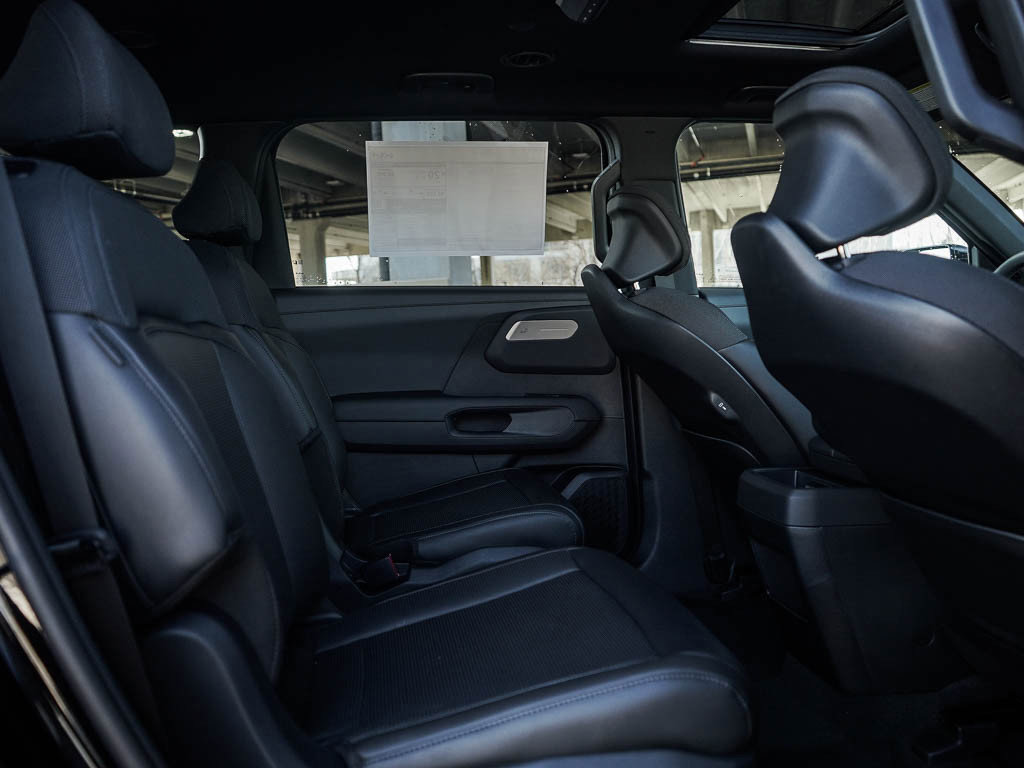 New 2027 Kia Telluride S image 13