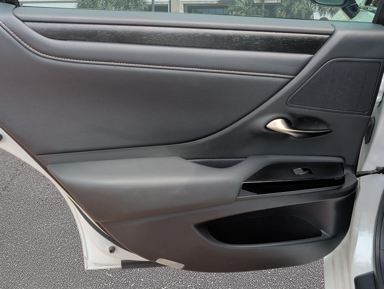 Certified 2025 Lexus ES 350 w/ Premium Package FWD image 24