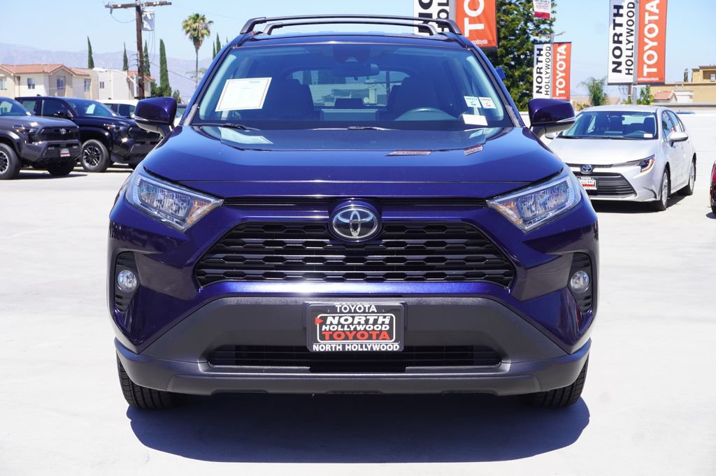Used 2021 Toyota RAV4 XLE FWD image 3