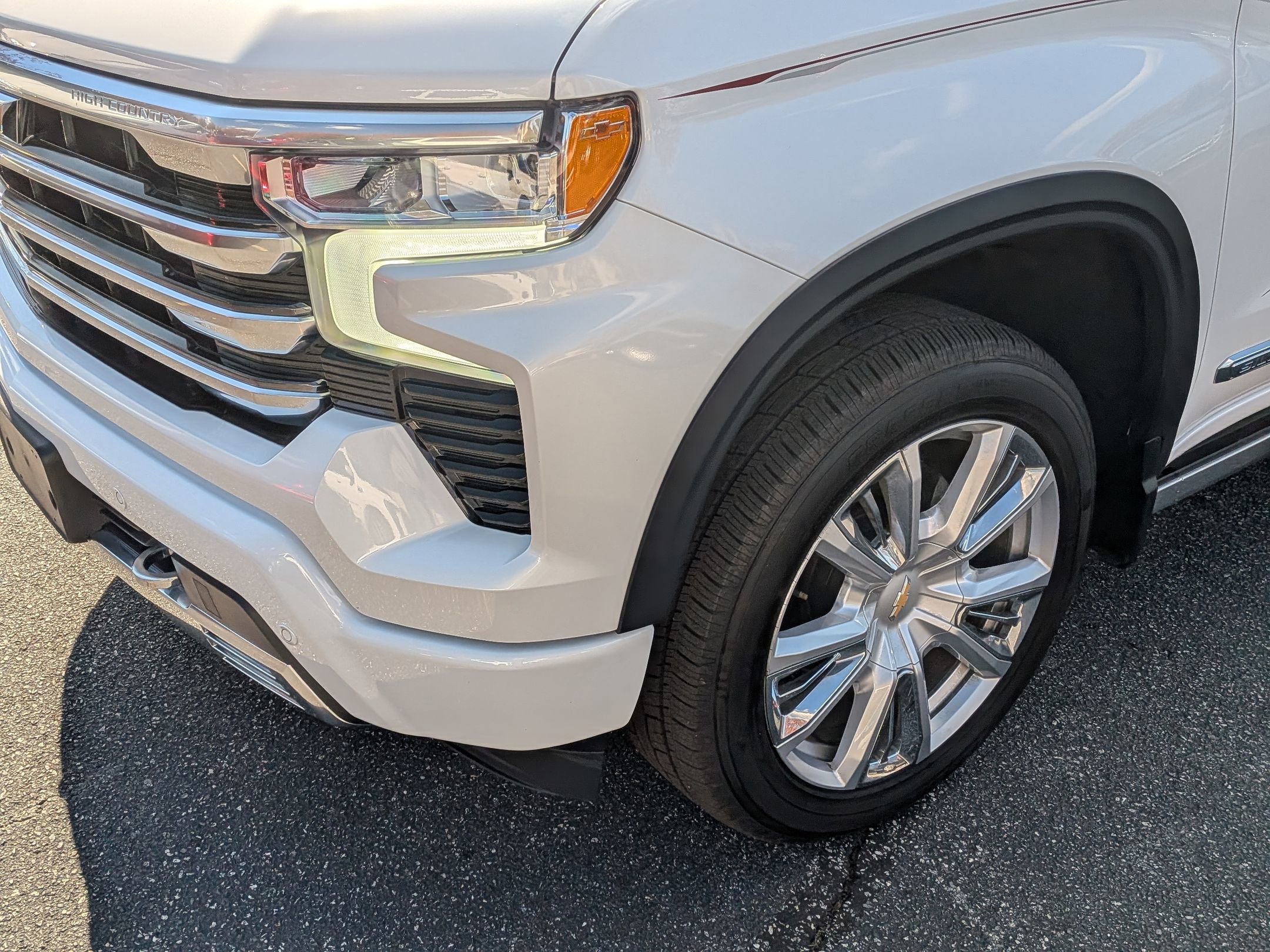 Certified 2023 Chevrolet Silverado 1500 High Country AWD/4WD image 11