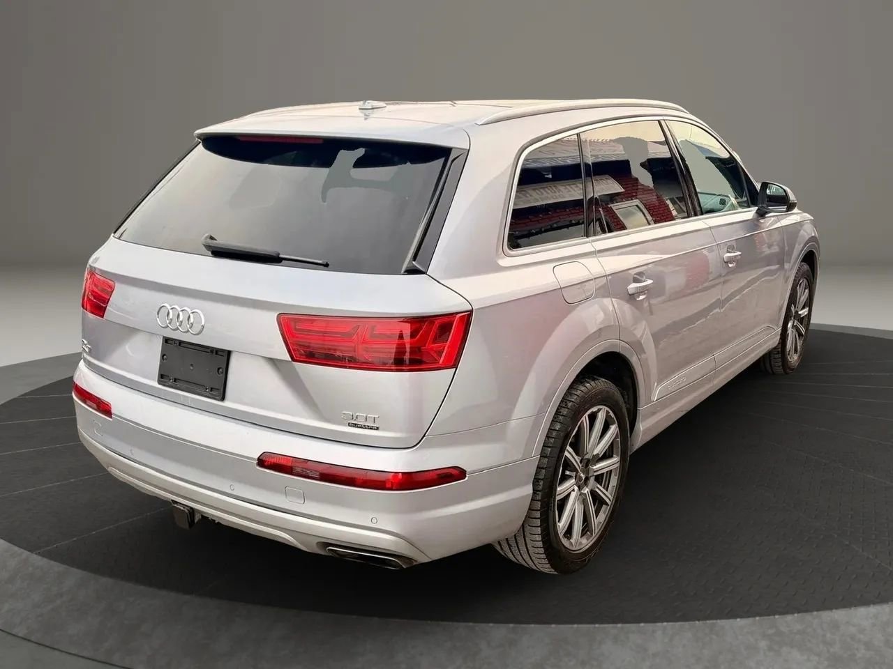 Used 2018 Audi Q7 3.0T Premium image 4