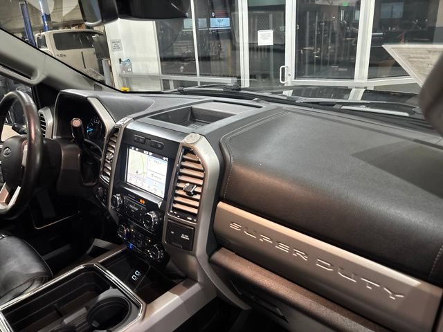 Used 2017 Ford F250 Lariat w/ Lariat Ultimate Package AWD/4WD image 39