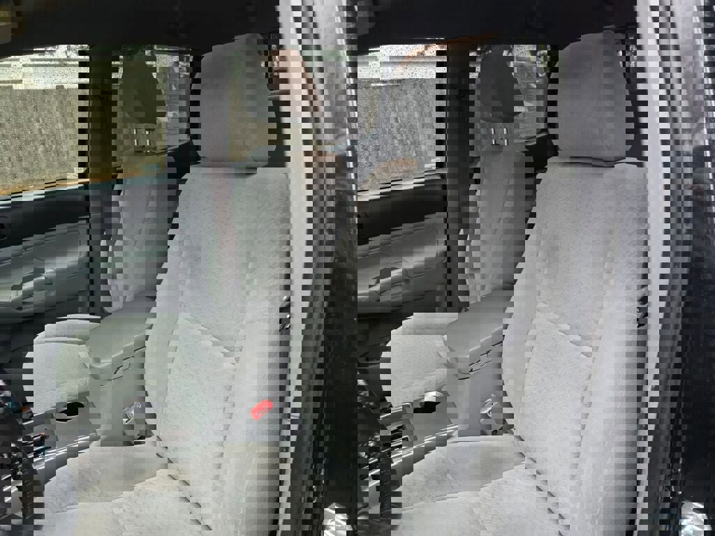 Used 2006 Toyota Tacoma PreRunner image 21