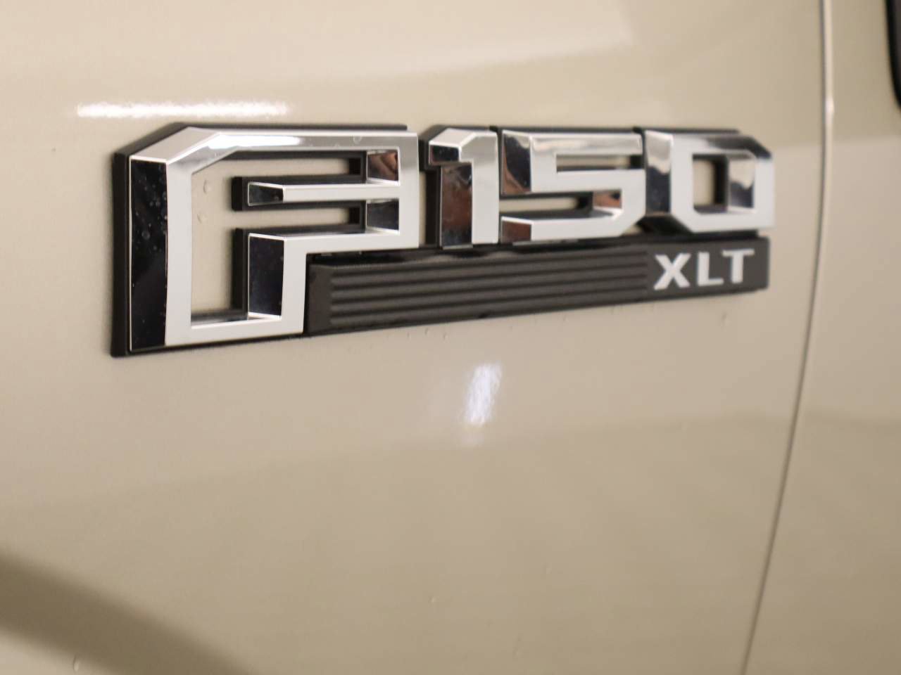 Used 2018 Ford F150 XLT w/ Equipment Group 302A Luxury image 7