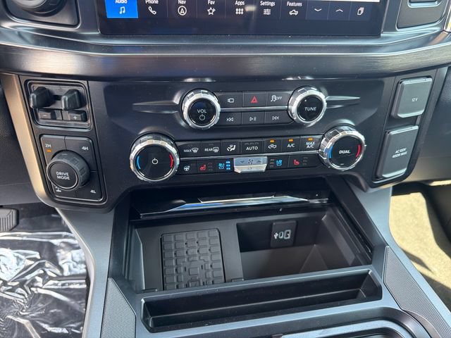 New 2026 Ford F250 Lariat w/ Black Appearance Package AWD/4WD image 31