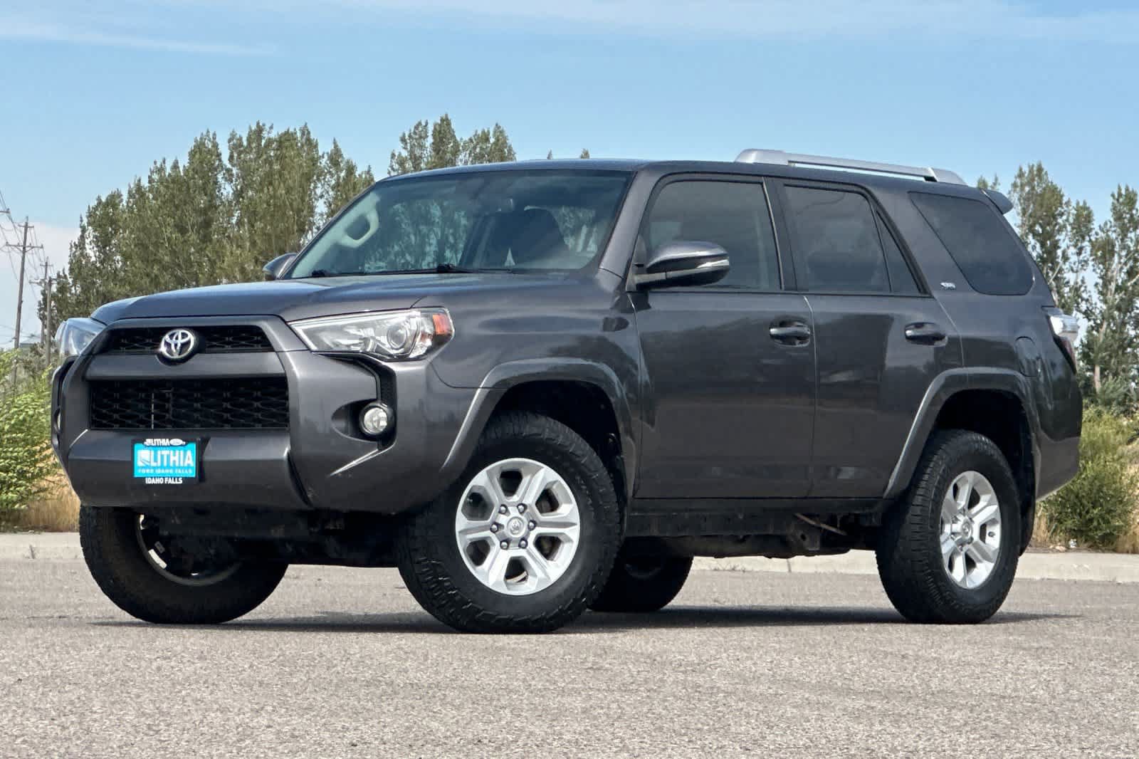 Used 2017 Toyota 4Runner SR5 Premium AWD/4WD image 1