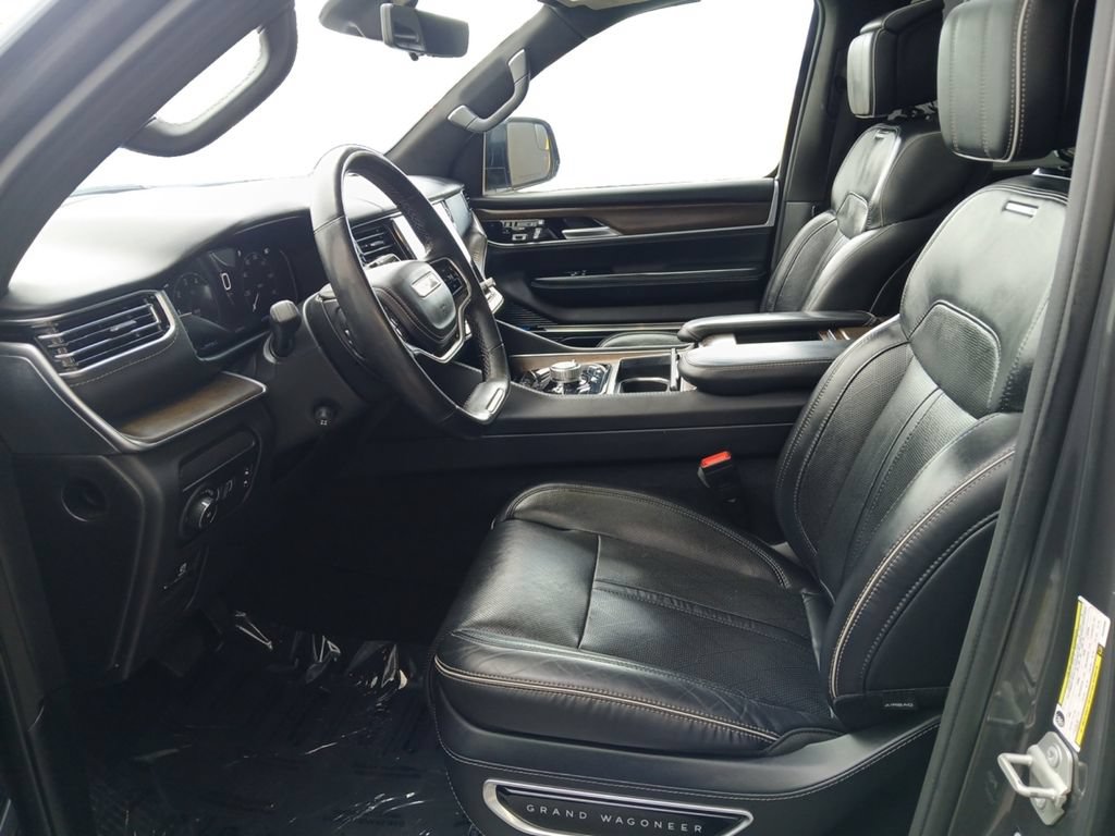 Used 2023 Jeep Grand Wagoneer L Series II AWD/4WD image 19