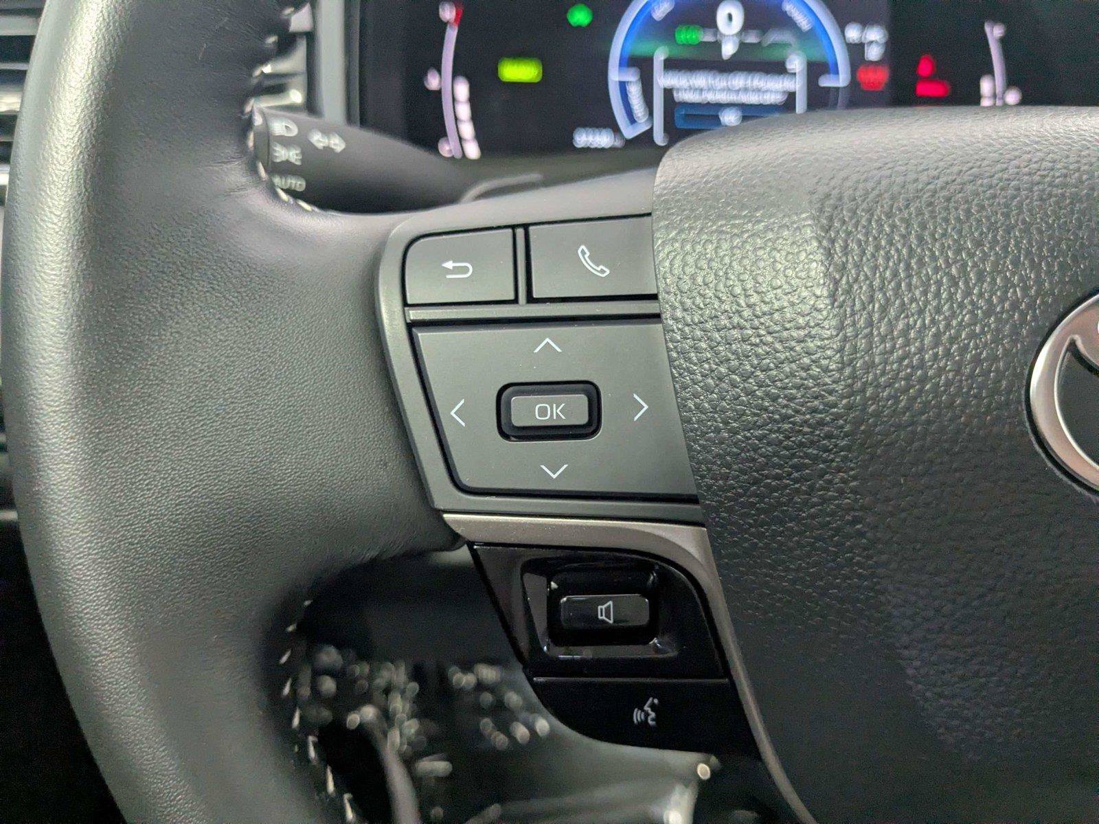 Certified 2025 Toyota Camry SE w/ Convenience Package FWD image 15
