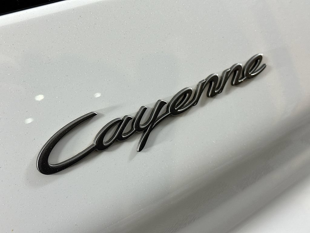 Certified 2023 Porsche Cayenne Platinum Edition AWD/4WD image 33