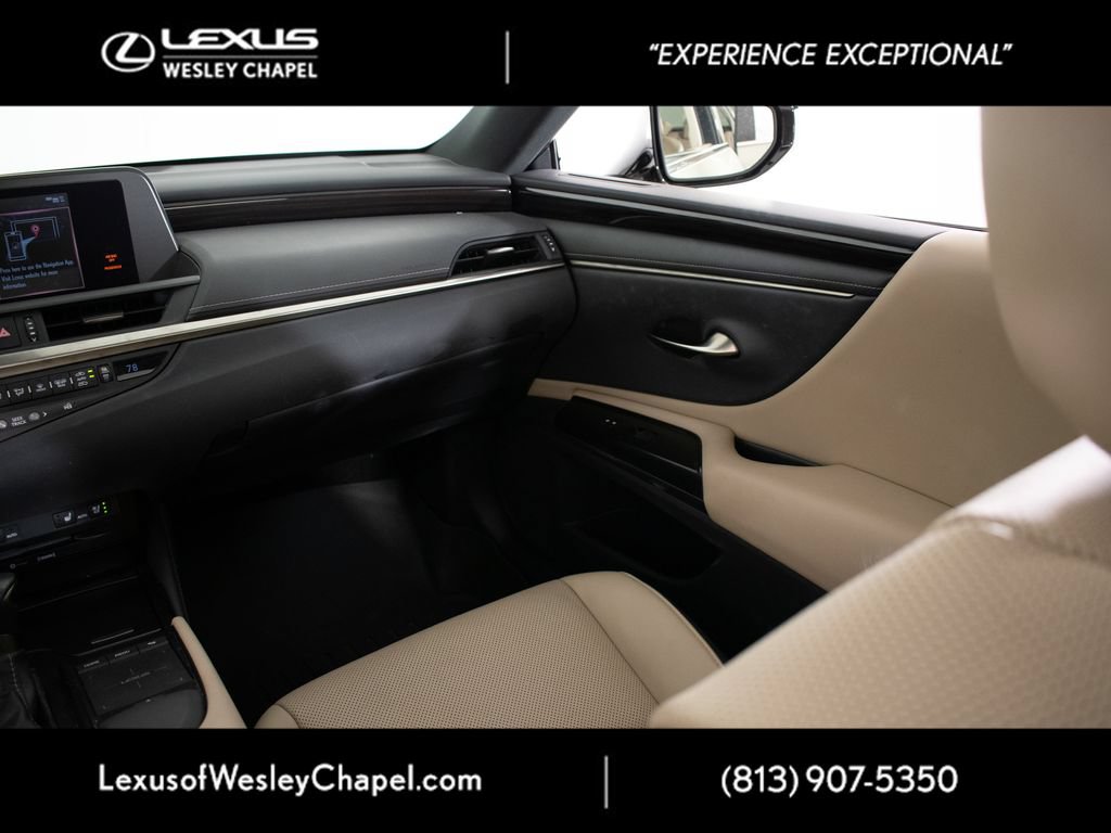 Used 2020 Lexus ES 300h w/ Premium Package FWD image 19