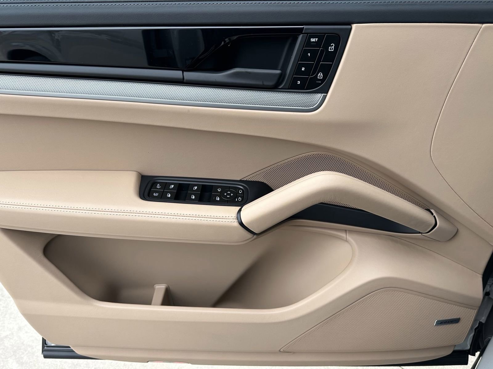 New 2026 Porsche Cayenne E-Hybrid image 15