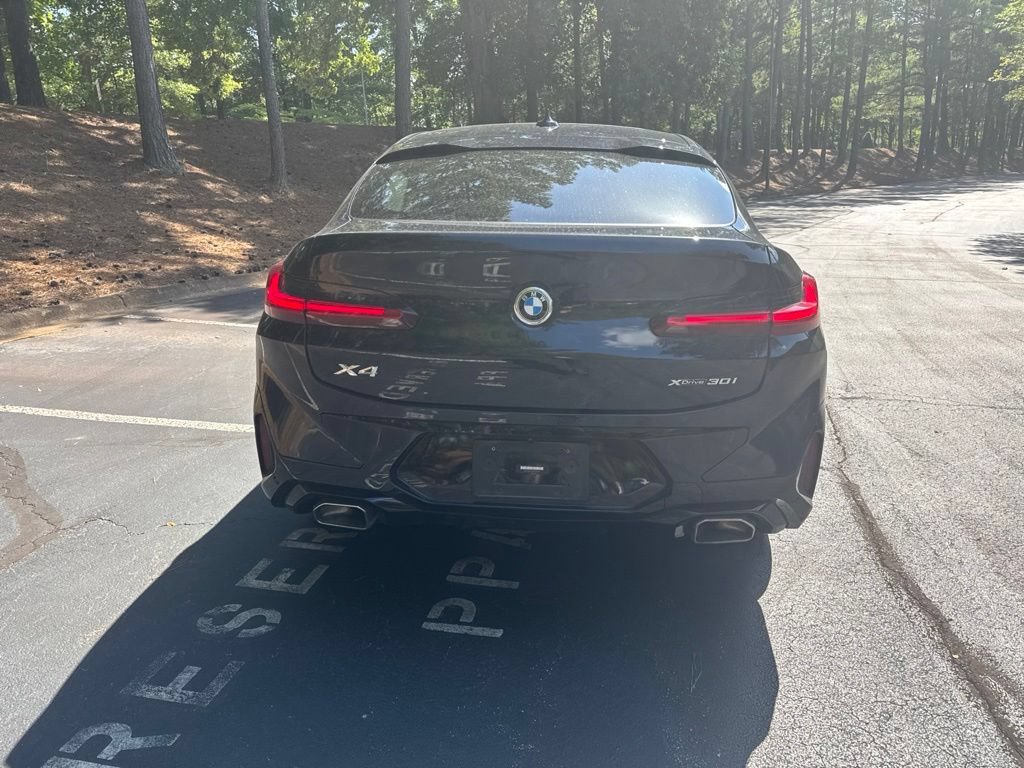 Used 2023 BMW X4 xDrive30i w/ M Sport Package AWD/4WD image 5