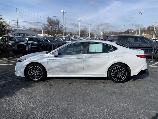 Used 2025 Toyota Camry XLE image 5