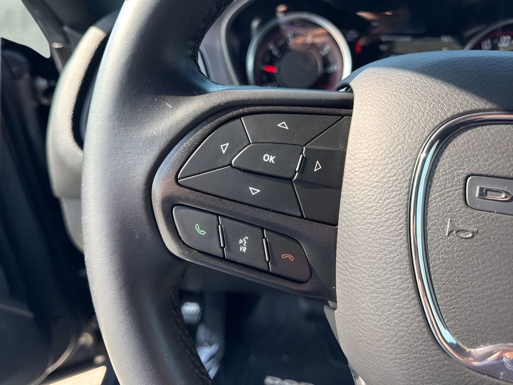 Used 2023 Dodge Challenger SXT image 13