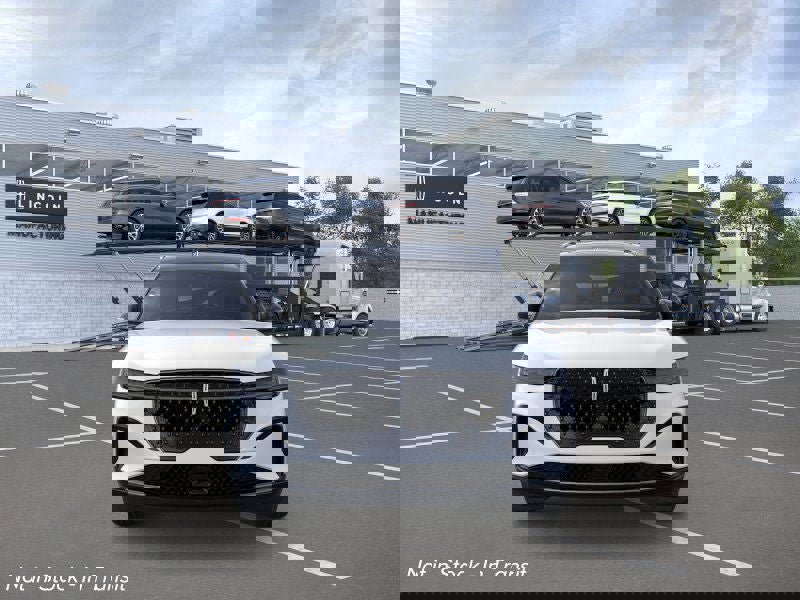 New 2026 Lincoln Nautilus Reserve image 6