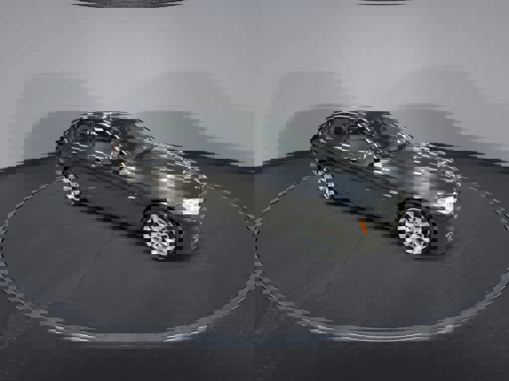 Used 2014 BMW 535i xDrive Sedan image 2