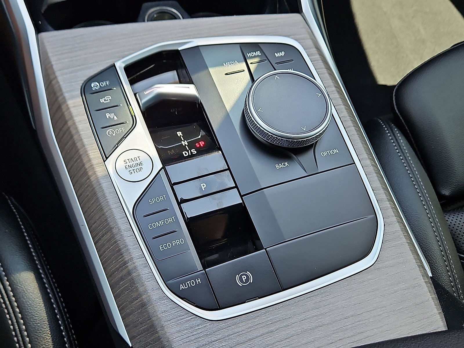 Used 2025 BMW 330i Sedan image 16