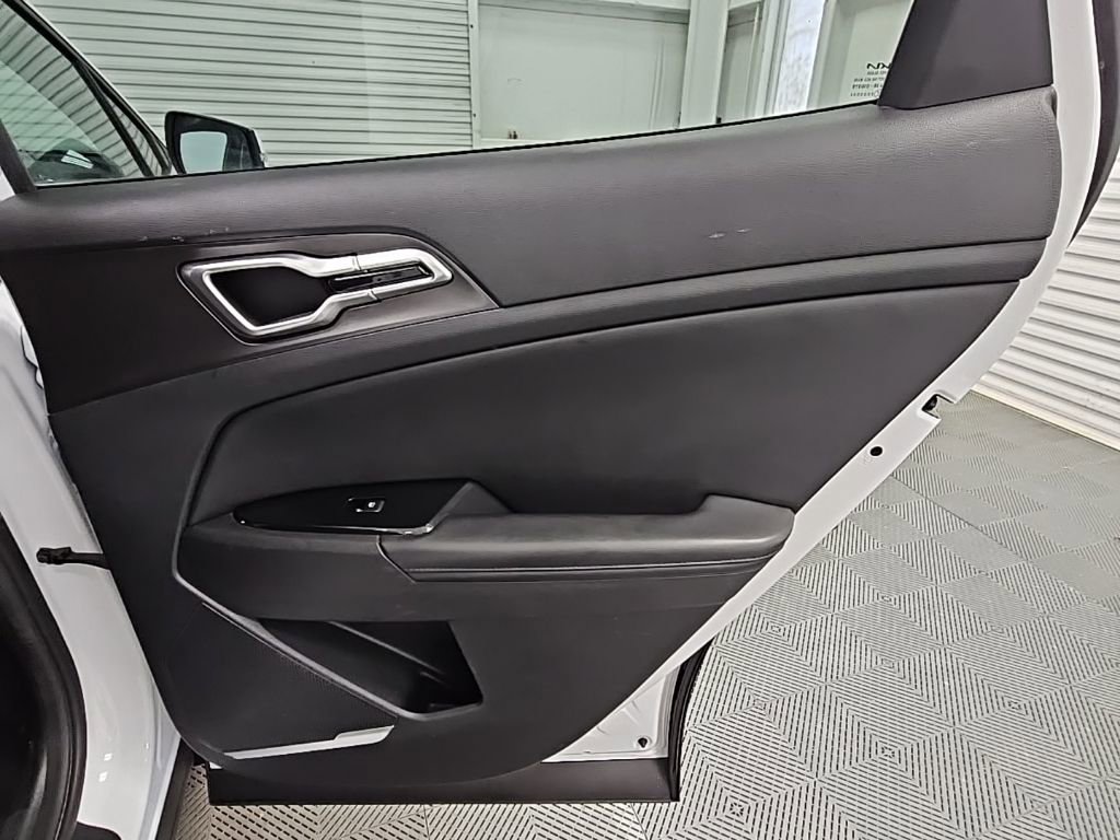 Used 2023 Kia Sportage EX FWD image 36