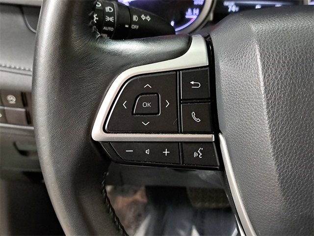 Used 2023 Toyota Highlander XLE image 26