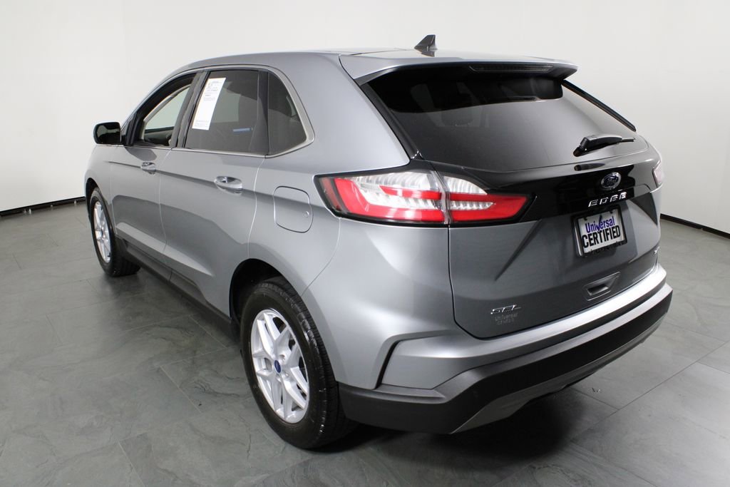 Used 2021 Ford Edge SEL w/ Convenience Package image 3