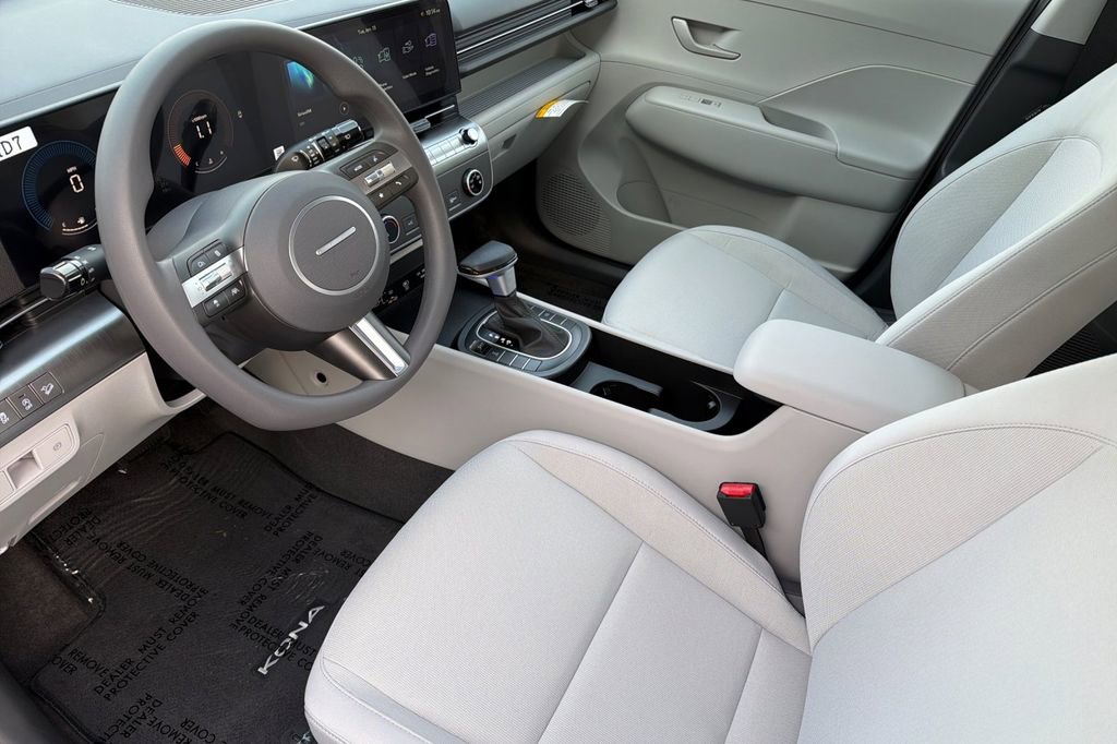 New 2026 Hyundai Kona SE image 8