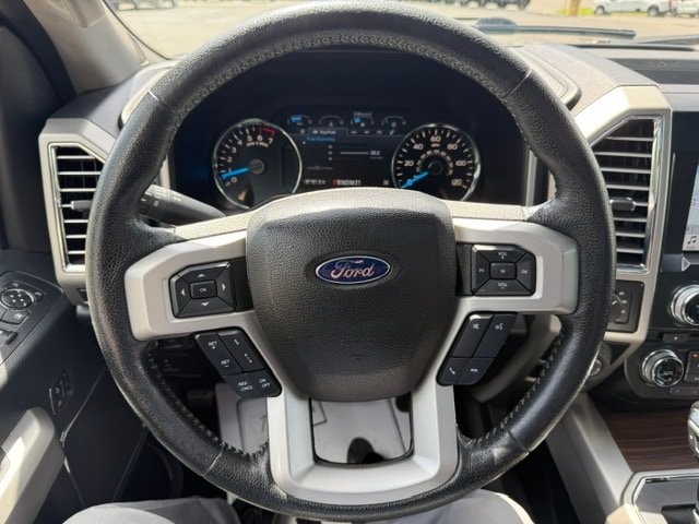 Used 2016 Ford F150 Lariat w/ Equipment Group 502A Luxury AWD/4WD image 11