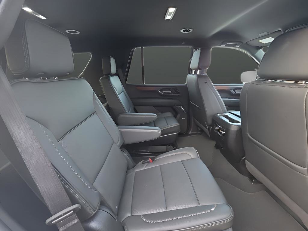 Used 2025 GMC Yukon Denali image 16