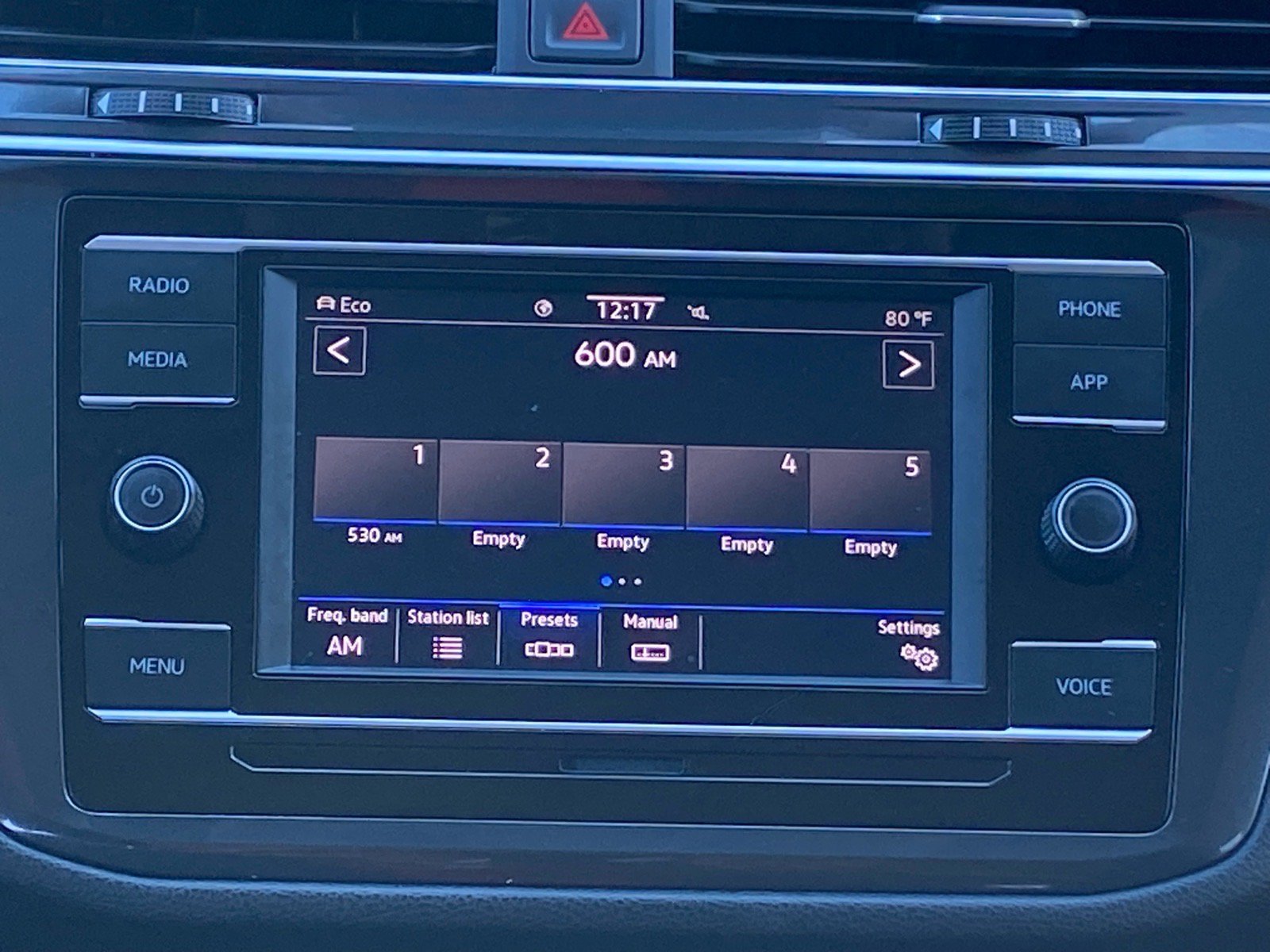 Certified 2024 Volkswagen Tiguan S AWD/4WD image 8