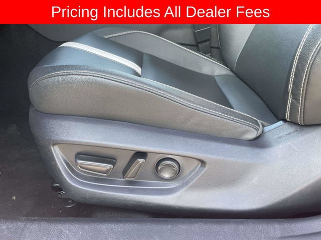 Used 2025 Toyota Camry SE FWD image 21