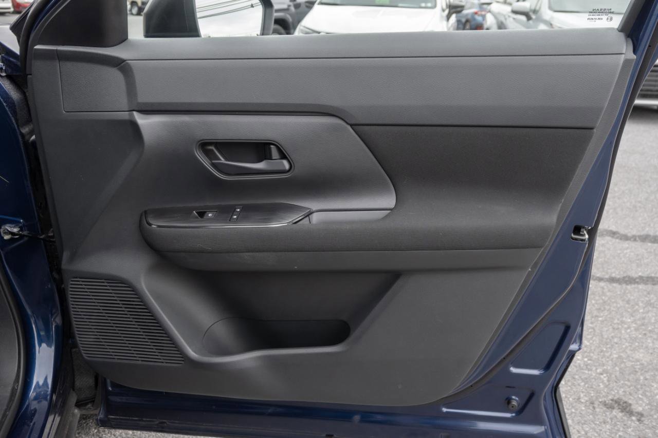 Used 2025 Nissan Kicks S w/ Charging Package FWD image 34