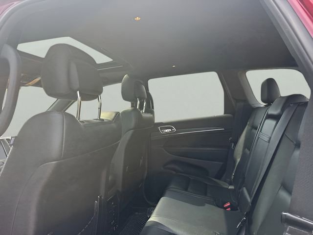 Used 2018 Jeep Grand Cherokee Limited AWD/4WD image 9