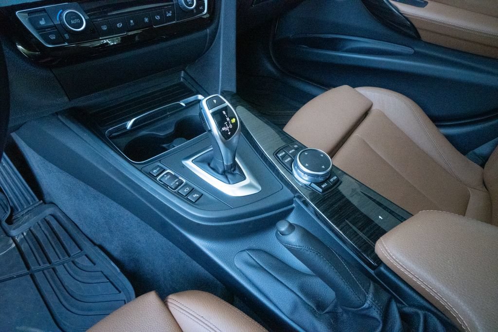 Used 2016 BMW 328i xDrive Sedan AWD/4WD image 10