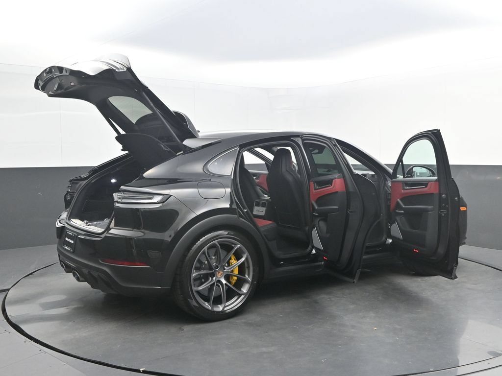 New 2026 Porsche Cayenne Turbo GT AWD/4WD image 46