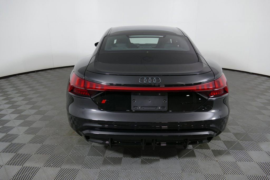 New 2026 Audi S e-tron GT Prestige image 4